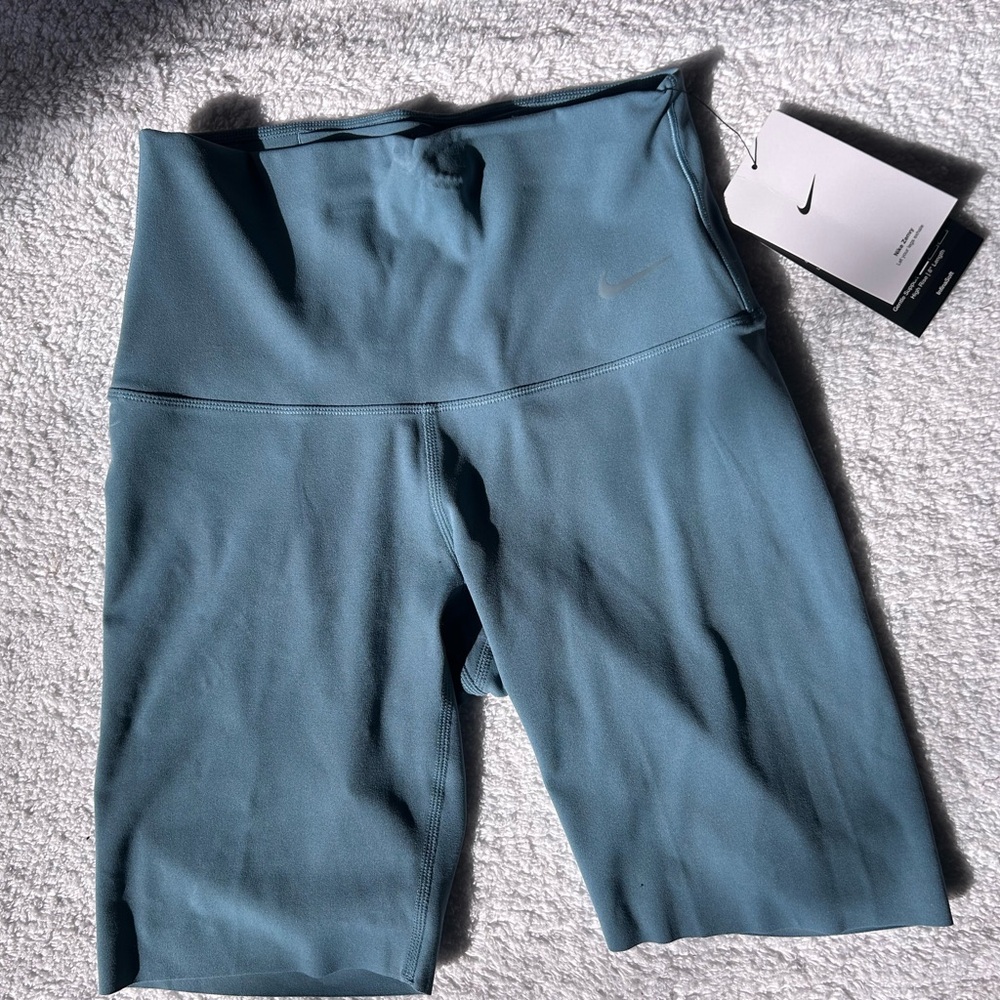 Nike Zenvy Dri Fit Women's Teal Bike Shorts XS